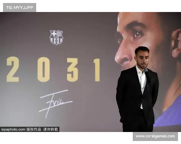 巴萨考虑夏季引援，凯恩级中锋和范德芬级中卫只能二选一